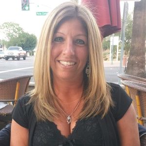 Meet your Posher, Jacquelyn